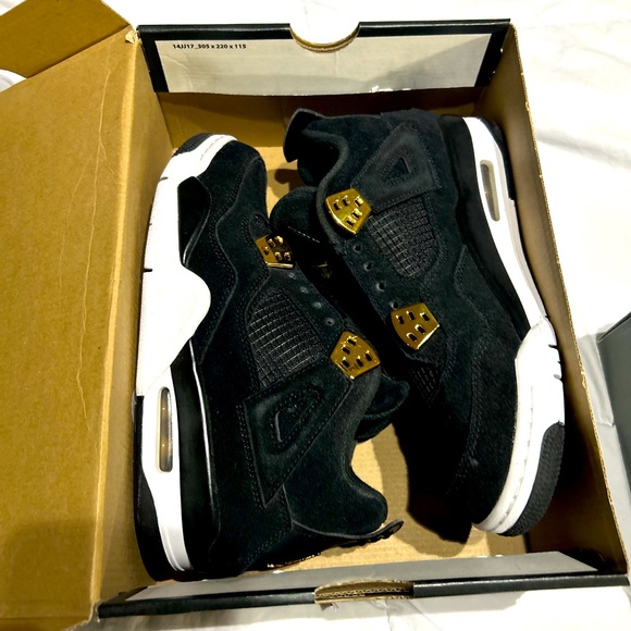 Jordan 4 Royalty